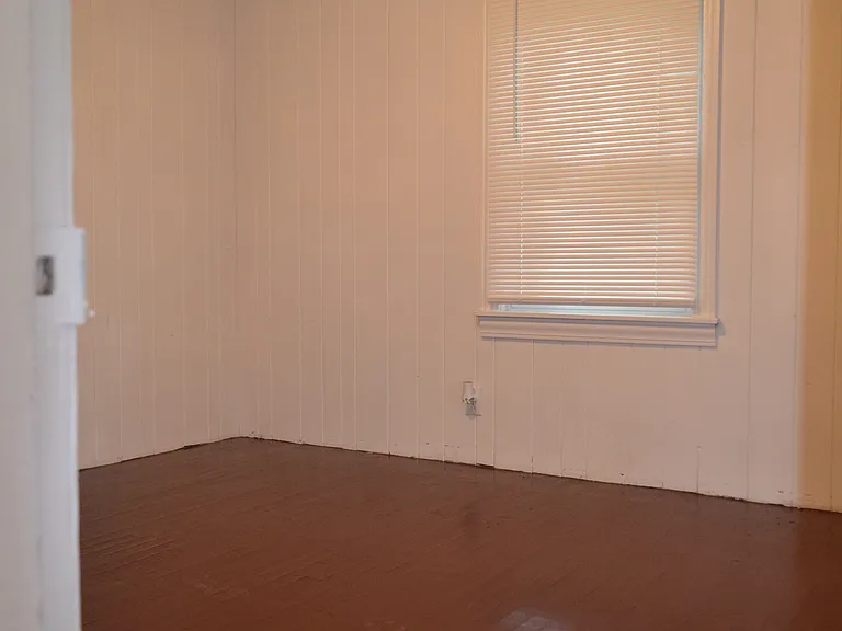 1615 Argonne Blvd — Photo 27