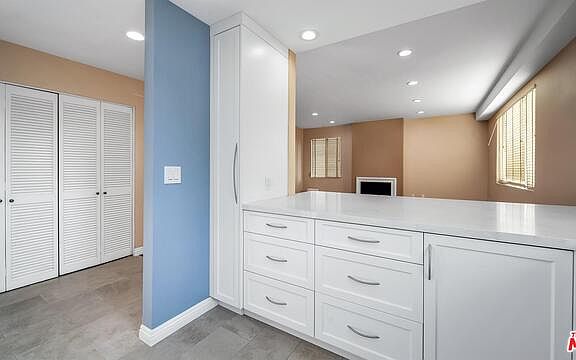 3rd image of 1830 Colby Ave APT 10