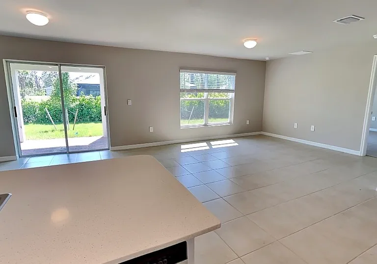 4731 Gillot Blvd — Photo 8