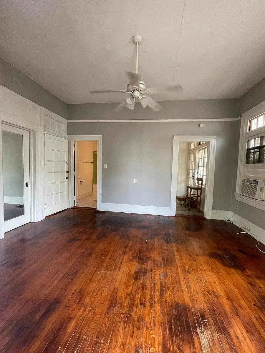 Building Photo - 7819 Saint Charles Ave #E
