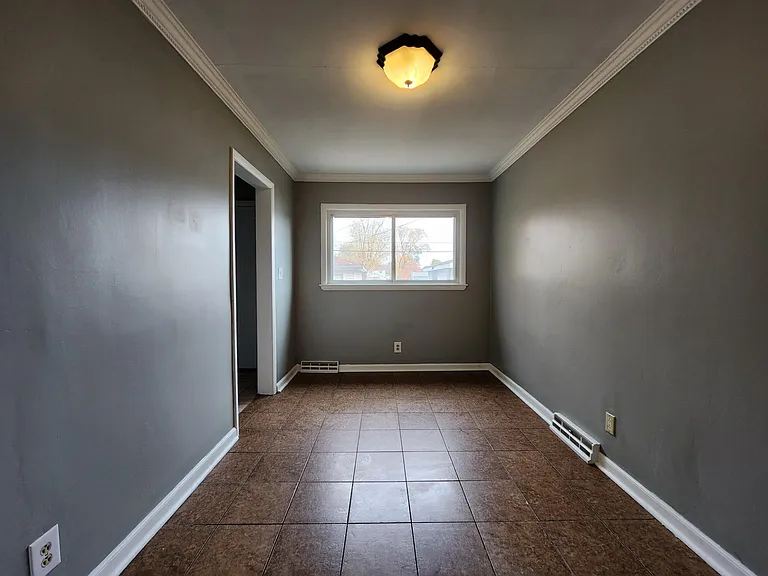 8139 Highland Pl — Photo 9