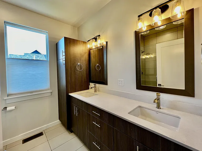 5526 Leiden Ln — Photo 25