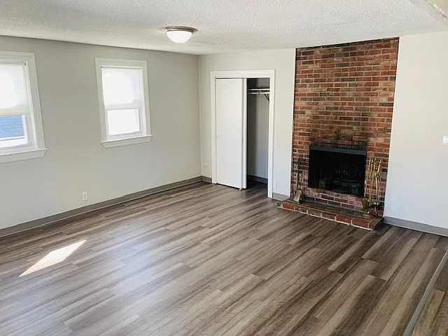80 Robbins St — Photo 3