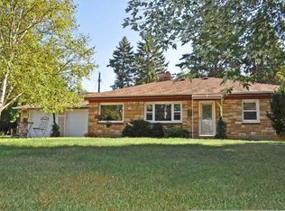 5715 Golden Valley Rd, Golden Valley, MN 55422