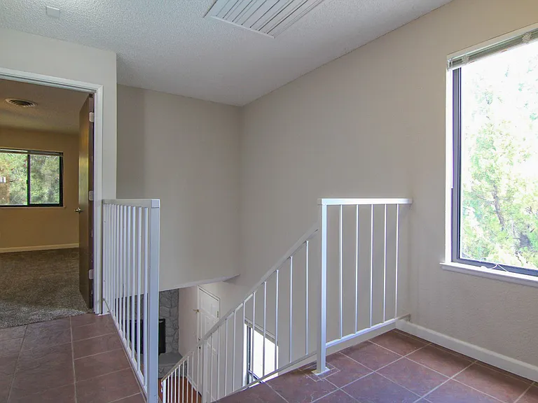 1975 Bechelli Ln — Photo 13