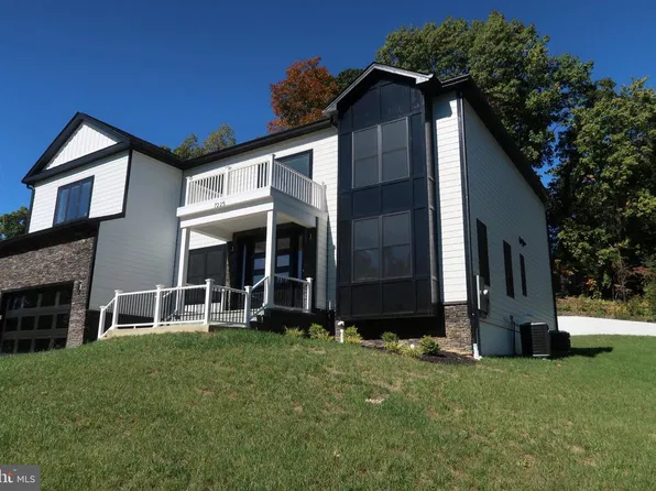 7225 Barry Rd, Alexandria, VA 22315