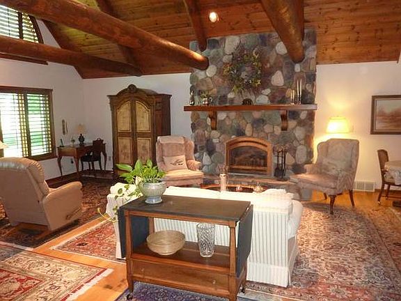 4th image of 7496 Trailwood Dr