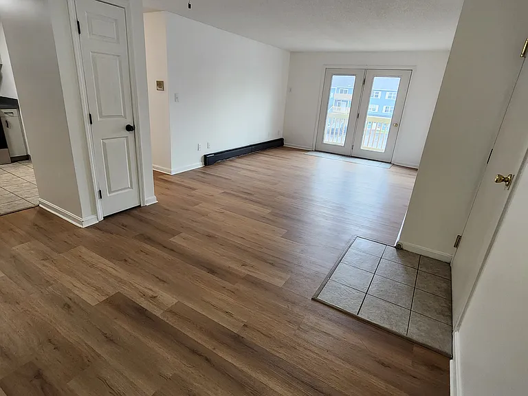 7-8 Irene St #4 — Photo 6