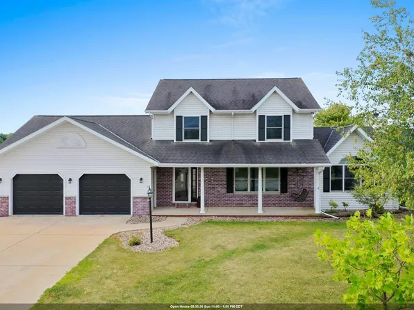 2820 Blue Spruce Dr, Green Bay, WI 54311