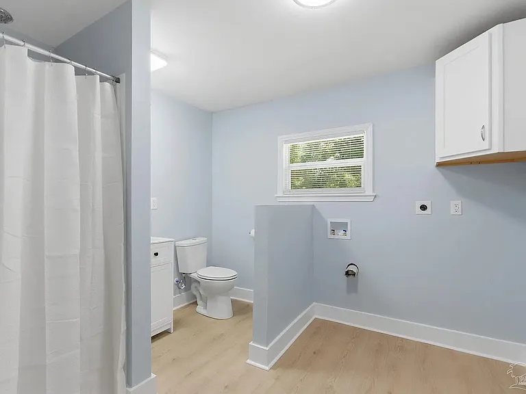 525 Pelham Rd — Photo 13