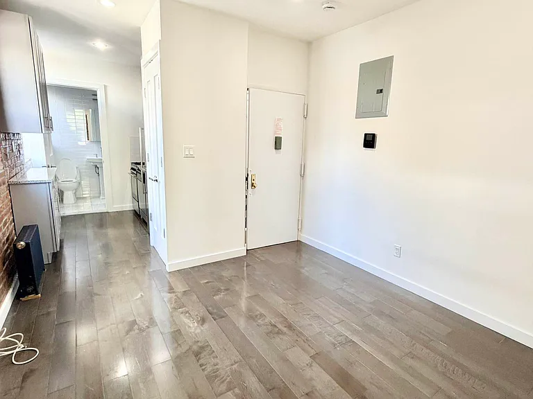 197 E 3rd St #13 — Photo 8