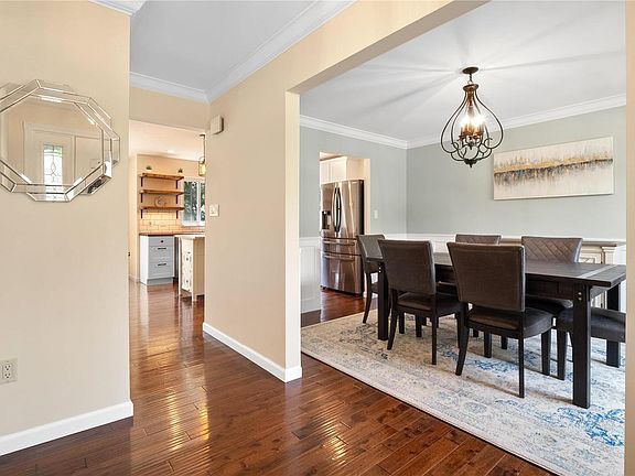 5th image of 4852 Mehlbrook Dr