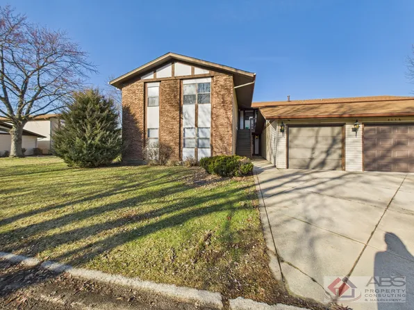 4116 192nd Ct Unit 211, Country Club Hills, IL 60478