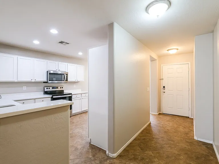 22614 W Papago St — Photo 4