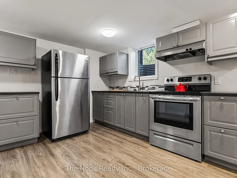 464 Gibbons St #BASEMENT — Photo 27