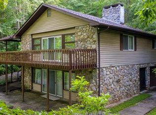323 Carters Ridge Rd, Spruce Pine, NC 28777