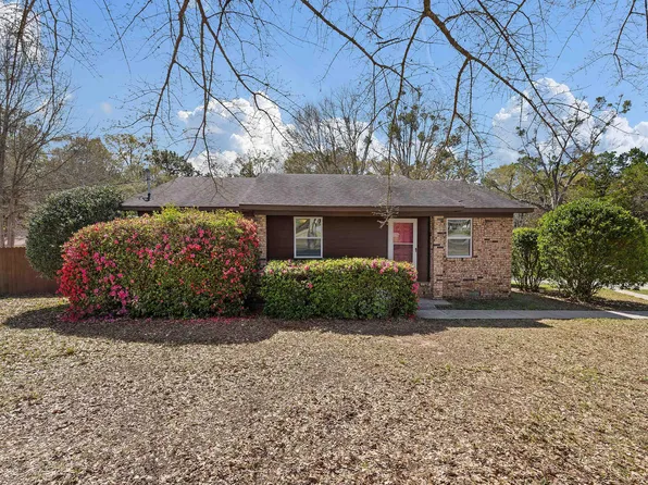 8983 Larry Dr, Semmes, AL 36575