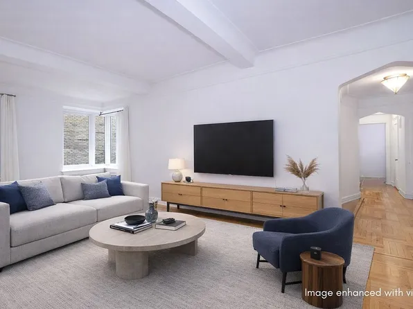 250 Cabrini Blvd APT 3F, New York, NY 10033