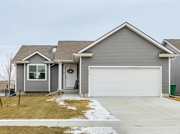 213 NE Adams Ave, Elkhart, IA 50073