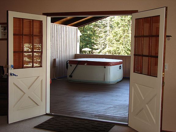 Front Door to Covered Patio 