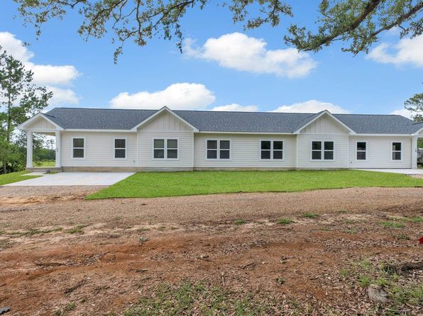 50 Capri Ln