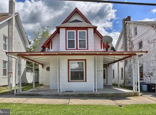 72 E Main St, Newmanstown, PA 17073