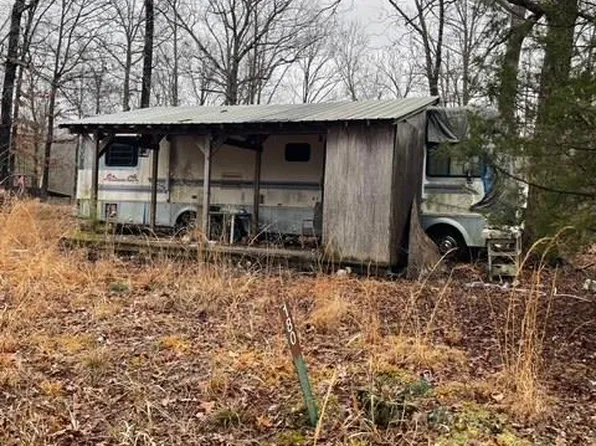 180 Hill Top Rd, Big Sandy, TN 38221