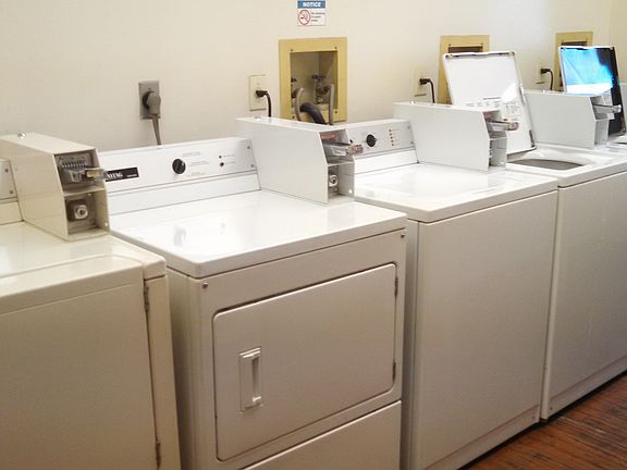 The Uptown Lofts Common Coin Op Laundry