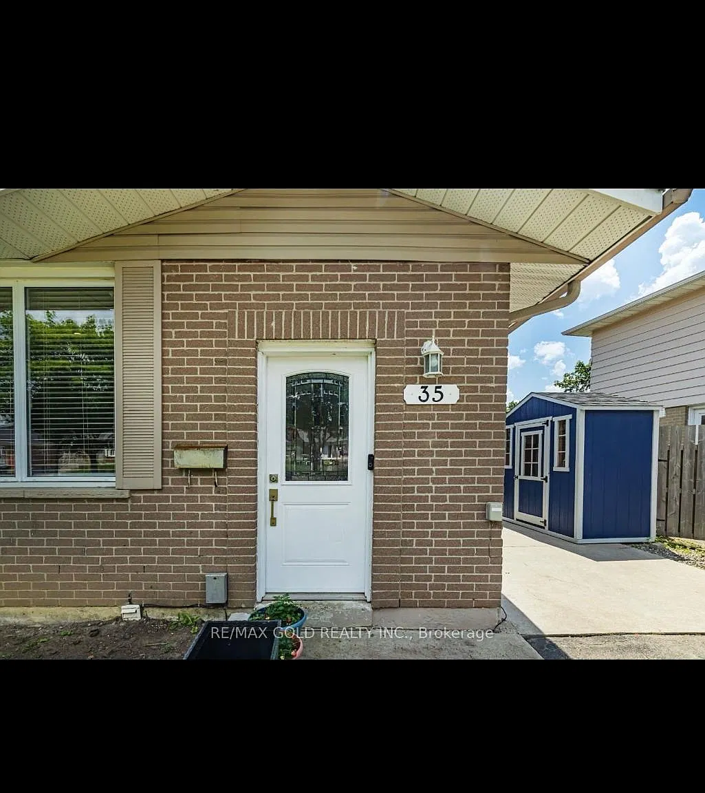 3 bed, 1100 sqft, $2,600 — Photo 1