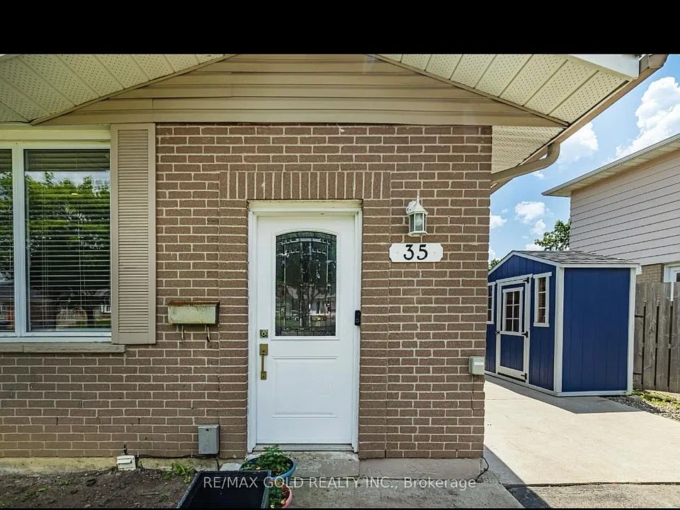 35 Chipwood Cres