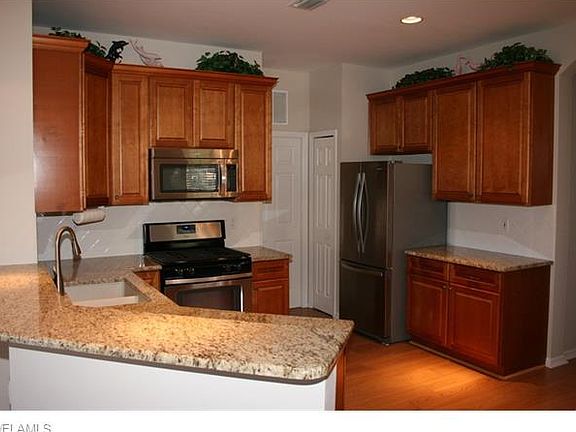 2nd image of 10534 Diamante Way