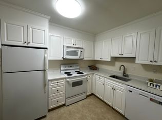 37 Vernon St #203D, Brookline, MA 02446