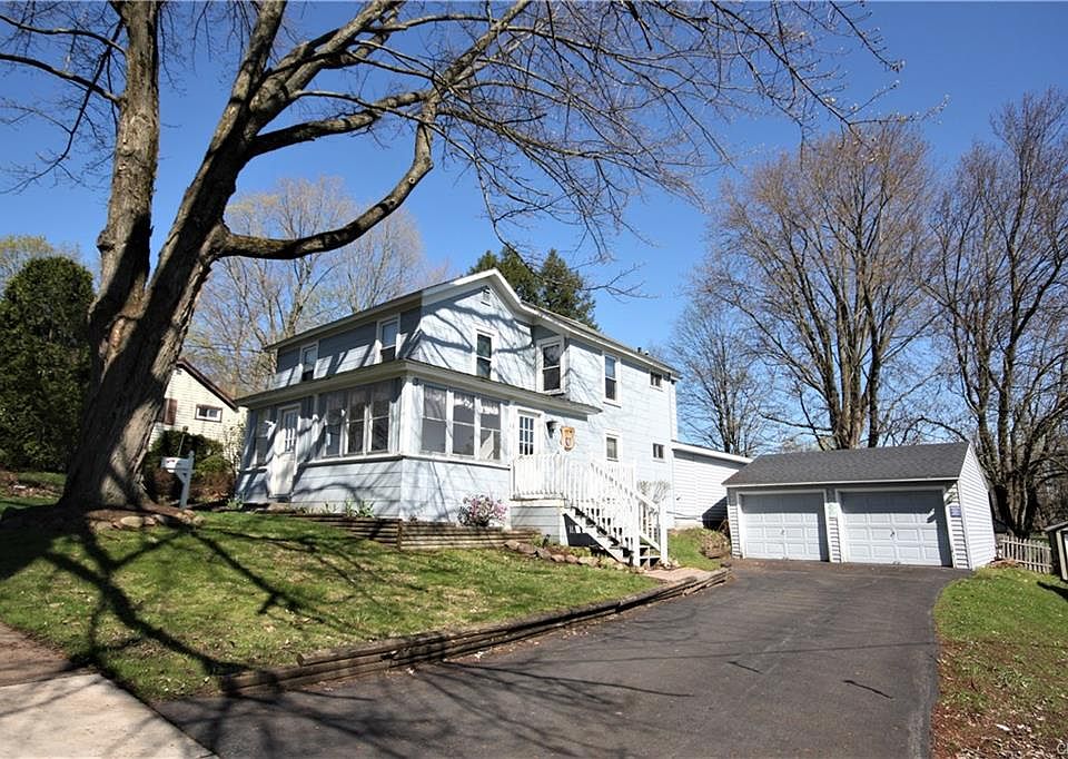 1st image of 21 E Oneida St
