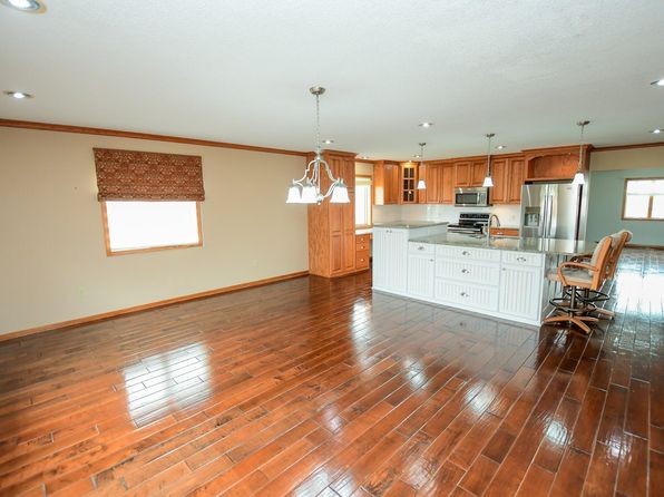 2325 360th St, Jewell, IA 50130