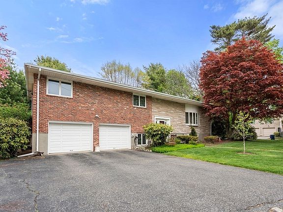 2nd image of 58 Donna Rd