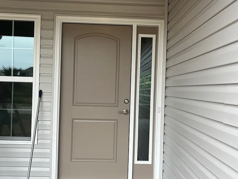 10720 Trenton Ln — Photo 3