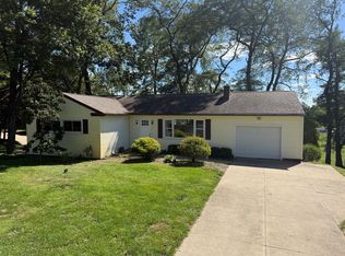 628 Senn Dr, Akron, OH 44319