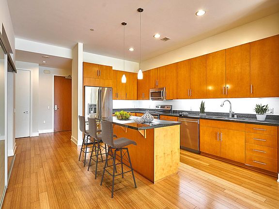 5th image of 3223 W 6th St
