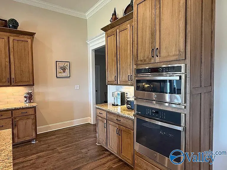 26316 Woodfield Dr — Photo 4