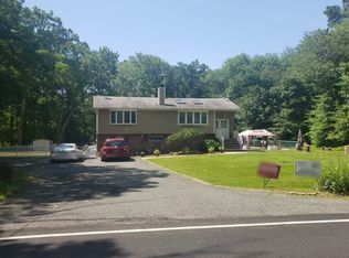 562 Ticetown Rd, Old Bridge, NJ 08857