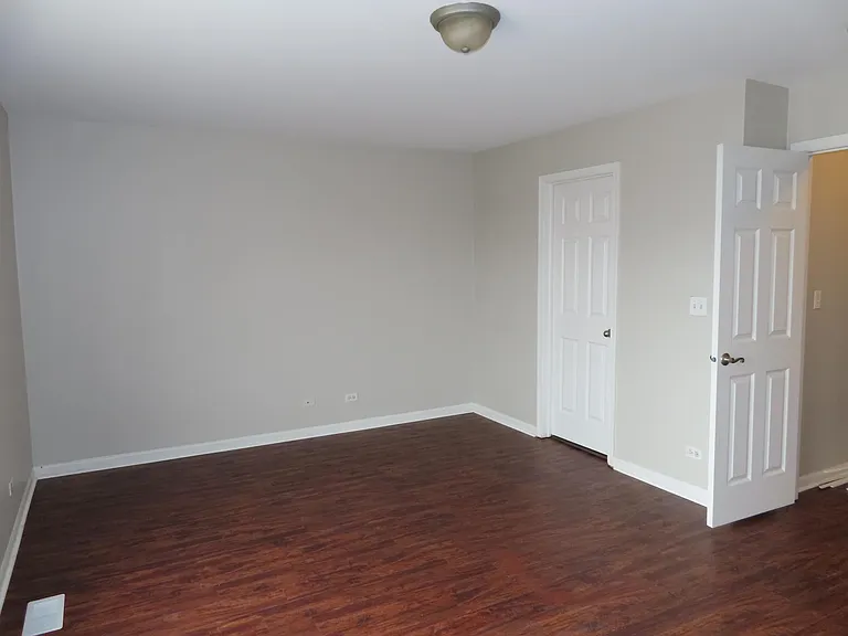 315 Springbrook Trl S — Photo 11