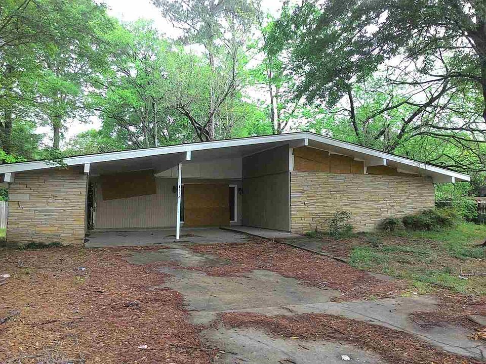 1st image of 1812 Smallwood Dr