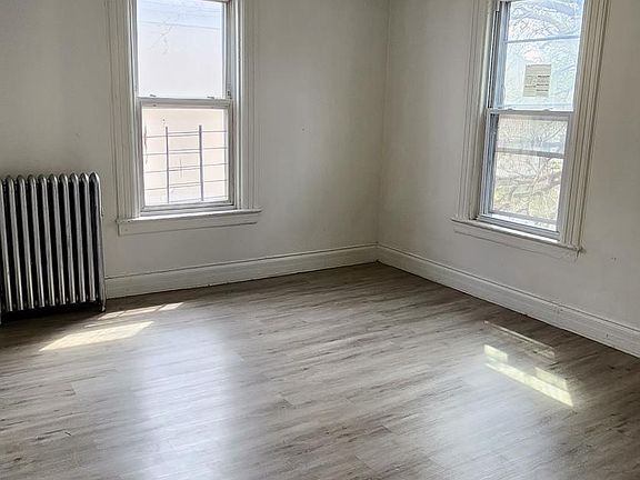 5th image of 210 S 1st Ave Floor 2
