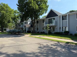 4020 52nd St E #104, Minneapolis, MN 55417