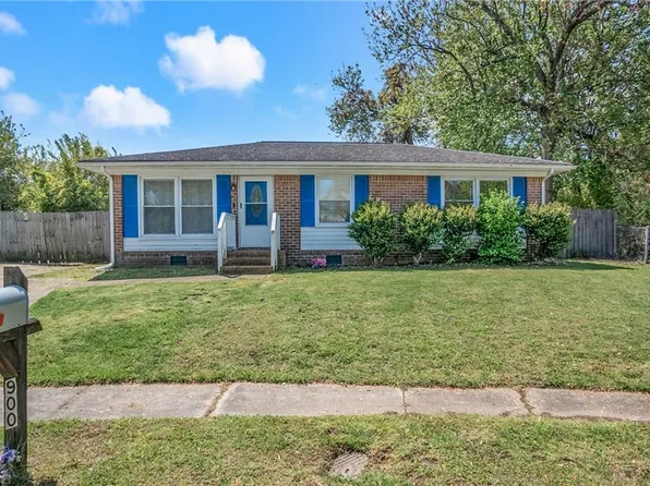 900 Noble Ct, Chesapeake, VA 23323