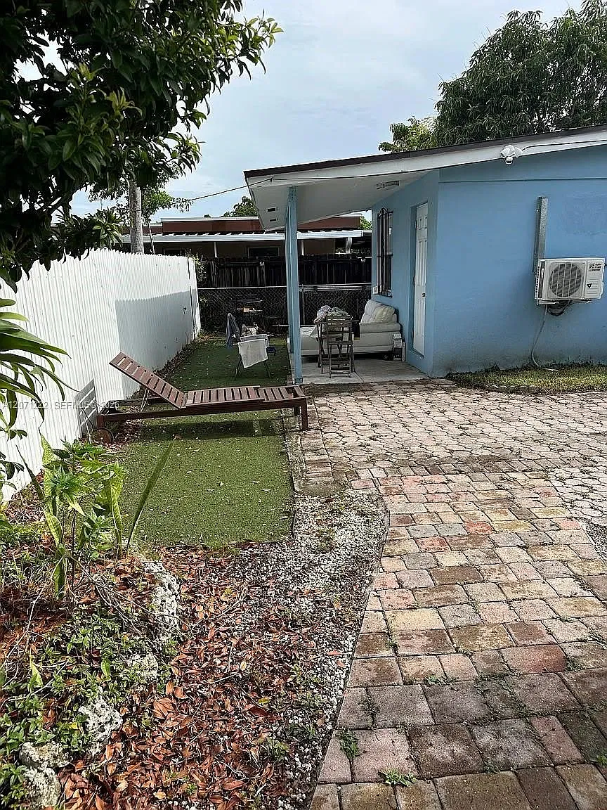 Silver Bluff Gardens — Photo 4