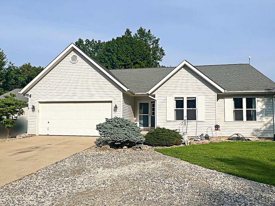 1st image of 364 N Deer Lake Dr