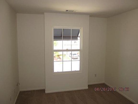 4th image of 989 Wind Cave Pl