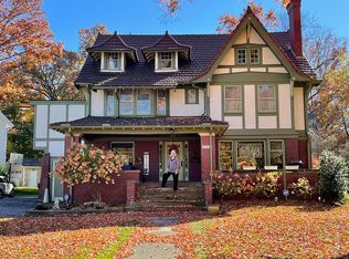 2976 Lincoln Blvd, Cleveland Heights, OH