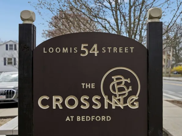 54 Loomis St Unit 1203, Bedford, MA 01730